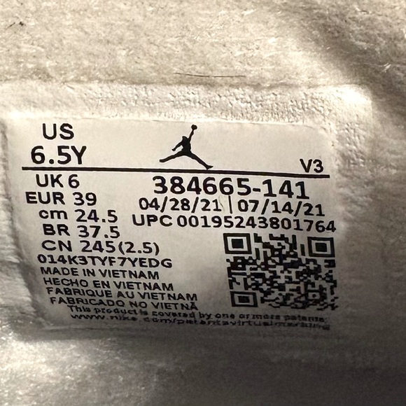 WOMENS WHITE AIR JORDANS LIKE NEW SIZE 6.5 - Picture 7 of 7